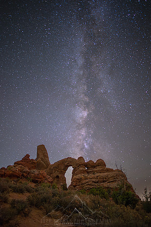 TURRET ARCH AND THE MILKY WAY