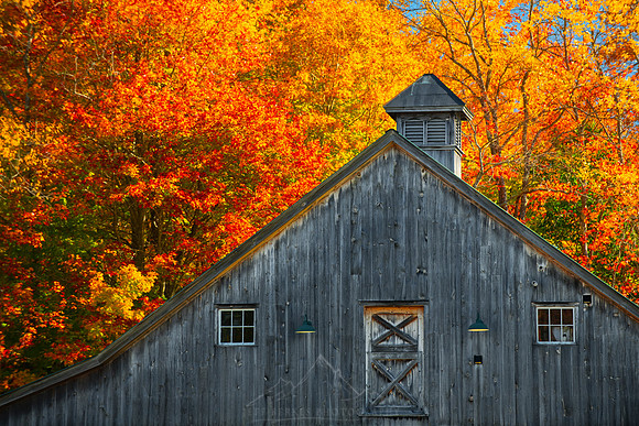 AUTUMN BARN | WESTON, VERMIONT