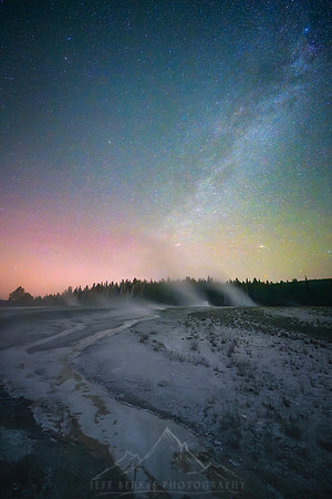 YELLOWSTONE AURORA