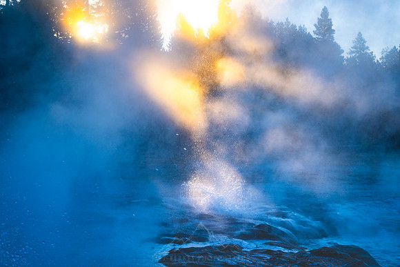 THERMAL LIGHT | YELLOWSTONE
