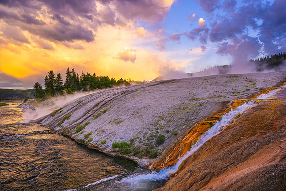 FIRE HOLE RIVER SUNSET | YELLOWSTONE