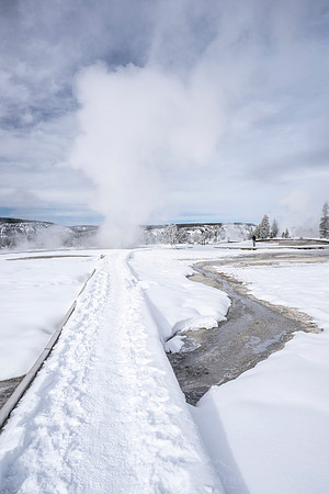 YELLOWSTONE IN WINTER