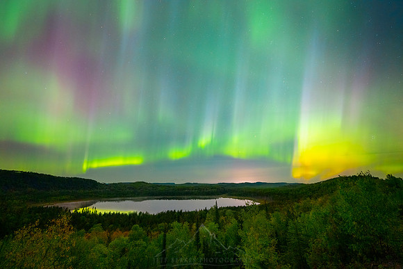 NORTHERN LIGHTS LAKE | MINNESOTA