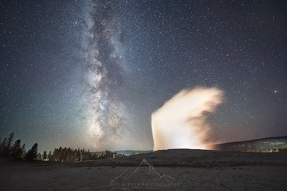 OLD FAITHFUL AND THE MILKY WAY | AUGUST 2023