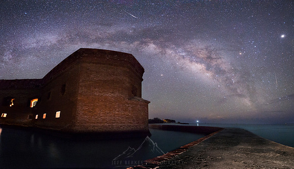 DRY TORTUGAS MULTIPLE METEORS