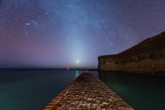 ZODIAC LIGHT AND FORT JEFFERSON