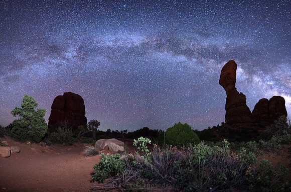 BALANCED ROCK MILKY WAY PANORAMA