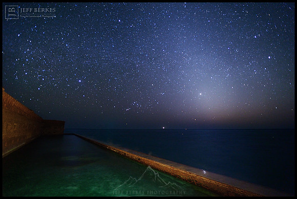 ZODIACAL ISLAND LIGHT