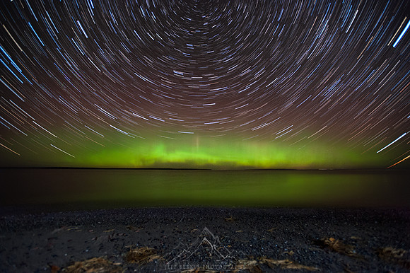 APOSTLE ISLANDS NORTHERN LIGHTS