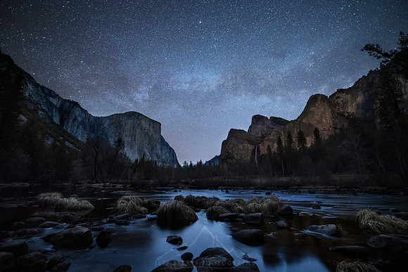 YOSEMITE VALLEY MILKY WAY