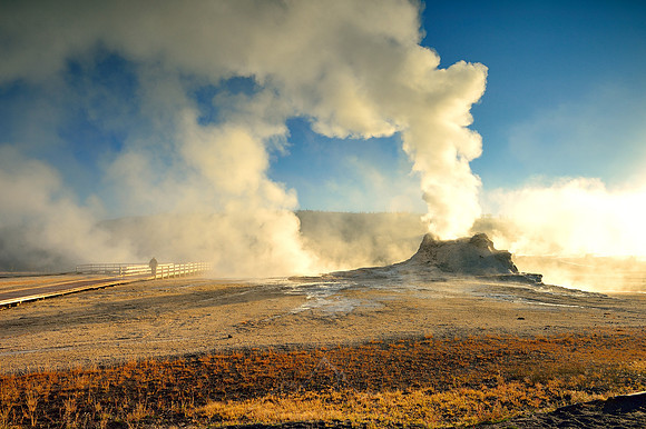 CASTLE GEYSER AT SUNRISE
