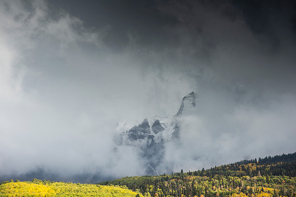 COLORADO IN AUTUMN