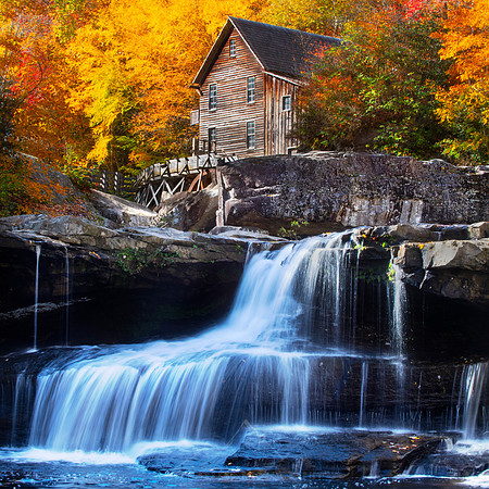 GLADE CREEK GRIST MILL
