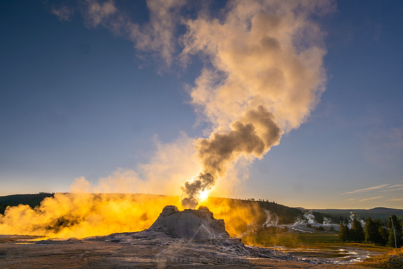 CASTLE GEYSER SUNRISE
