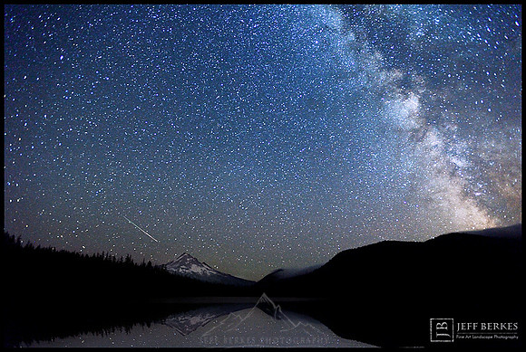 MT. HOOD AND THE MILKY WAY