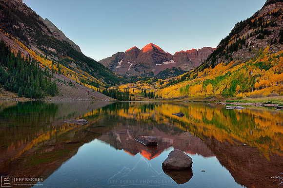 MAROON BELLS FIRST LIGHT